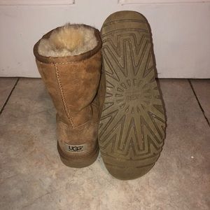 UGG Shoes - Classic Short UGG’s UGG Shoes - Classic Short UGG’s